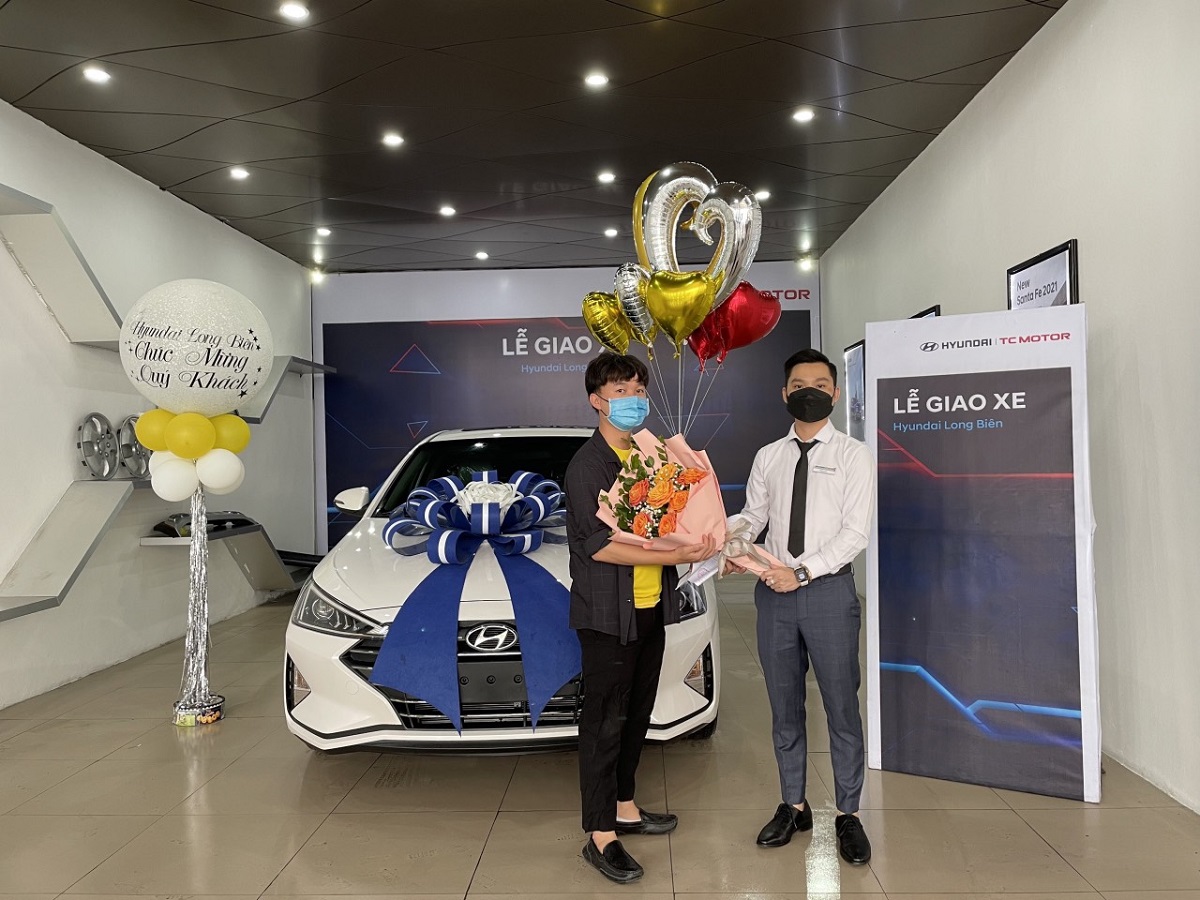 Hyundai Long Biên Bàn giao xe Hyundai Elantra đến Anh Linh - Đông Triều, Quảng Ninh