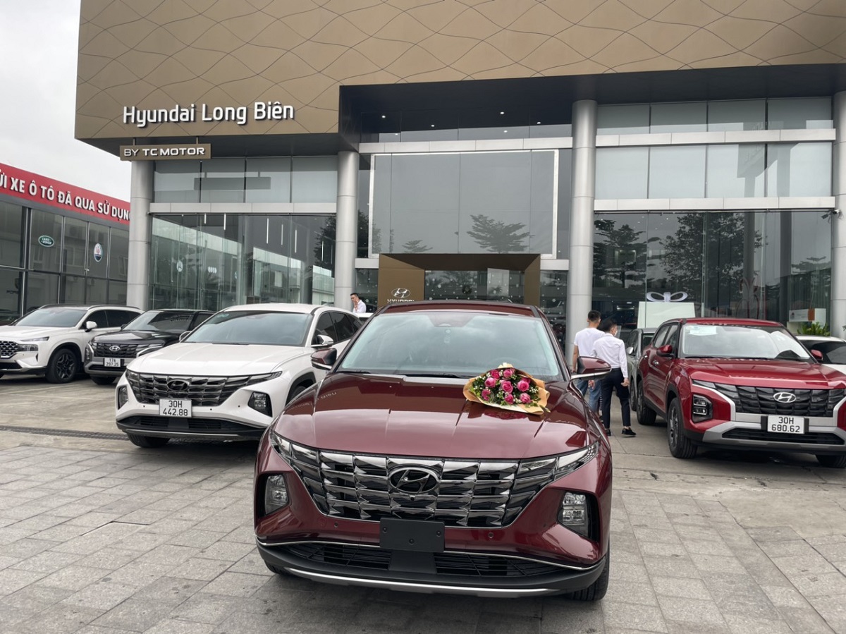 Hyundai Long Biên Bàn giao xe Hyundai Tucson Đến Anh Thơ - Nghệ An